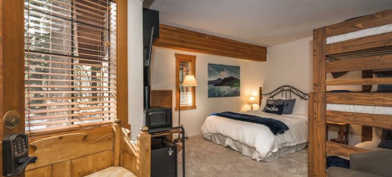 唐纳湖旅馆(Donner Lake Inn)图片