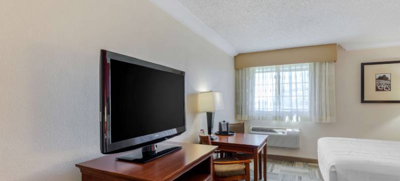 克洛斯路贝斯特韦斯特优质酒店及会议中心(Best Western Plus Loveland Inn)图片