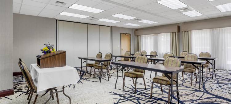 河流逃生贝斯特韦斯特优质套房酒店(Best Western Plus River Escape Inn  Suites)图片