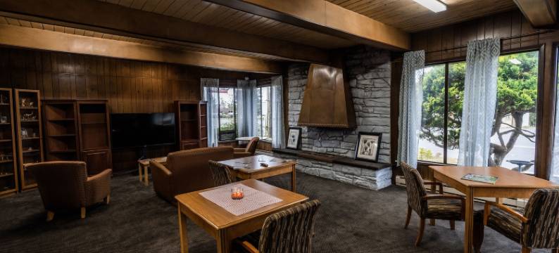 蓝色海岸套房酒店(Blue Coast Inn & Suites)图片