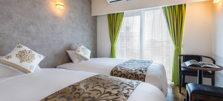 金城先生 万座海滩前(恩纳村)(Mr.KINJO Manza Beachfront)图片