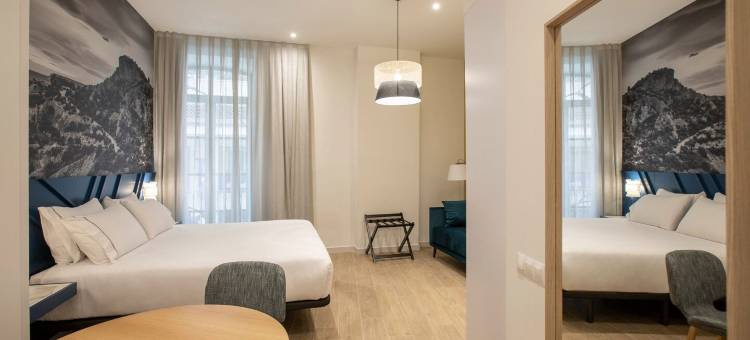 爱尔切门户的双人自行车(Tandem Portal de Elche)图片