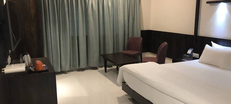 维贾亚普拉基里亚德酒店-OTHPL(Kyriad Hotel Vijayapura)图片
