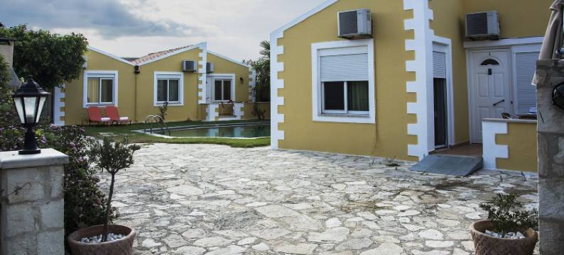 普拉卡洛纳酒店(Plakalona)图片