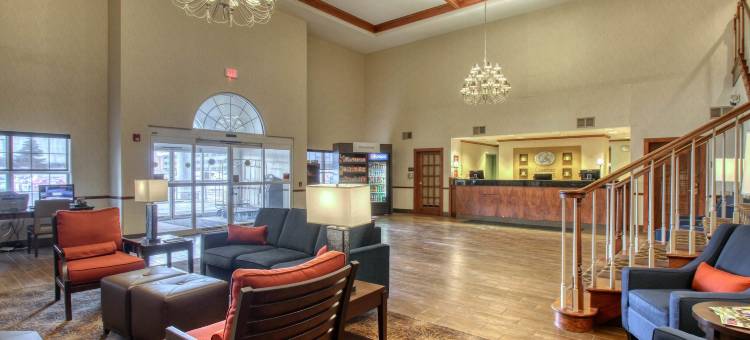 密尔沃基机场舒适套房酒店(Comfort Suites Milwaukee Airport)图片