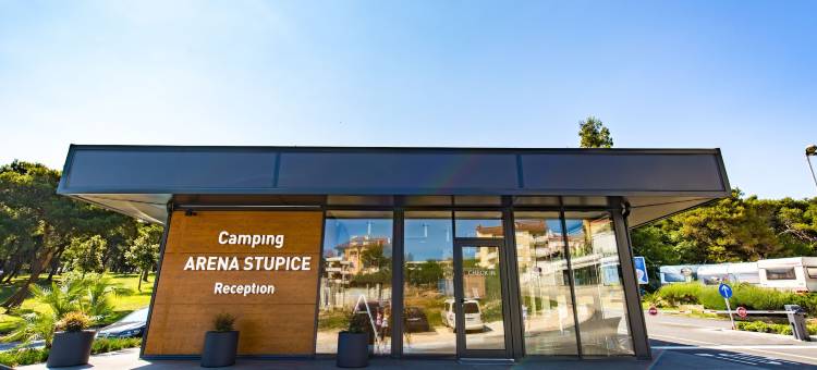 Arena Stupice 露营屋(Arena Stupice Camping Homes)图片