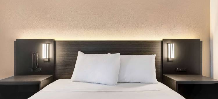 西雅图北-柯克兰6号汽车旅馆(Motel 6 Kirkland, WA - North Kirkland)图片