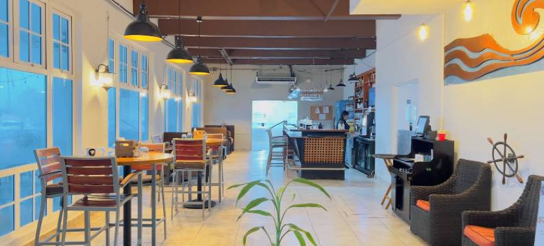 肖特湾码头酒店(Marina Hotel at Shelter Bay)图片