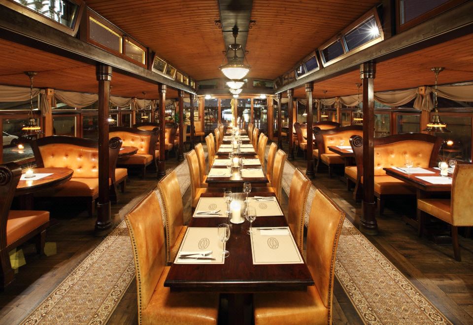 Boat Hotel Matylda Hotel Overview