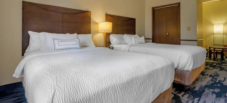 斯利珀里罗克万枫酒店及套房(Fairfield Inn & Suites Slippery Rock)图片