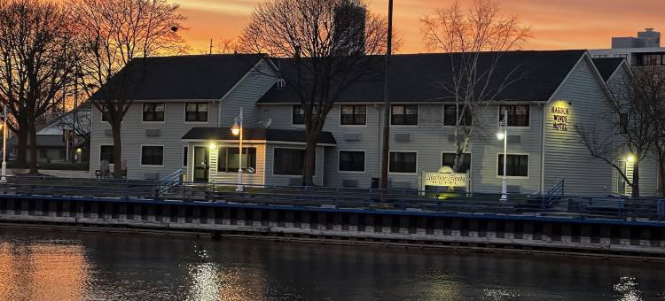 海港风酒店(Harbor Winds Hotel)图片