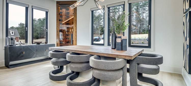 宁静庄园五卧现代静居附专属设施近机场(Serenity Estates 5Br Modern Retreat)图片