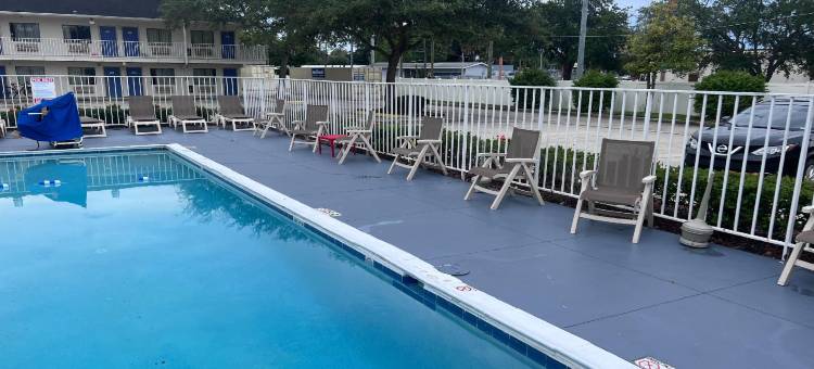 奥兰多6号汽车旅馆 - 冬季公园(Motel 6 Orlando, FL - Winter Park)图片