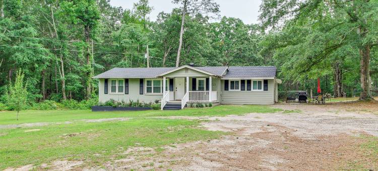 距萨凡纳河通道4英里：带火坑的家(4 Mi to Savannah River Access Home with Fire Pit)图片