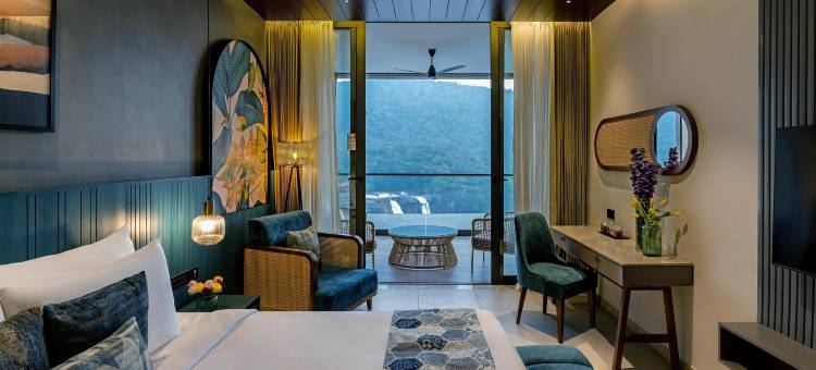 Flora Misty Falls Athirappilly图片