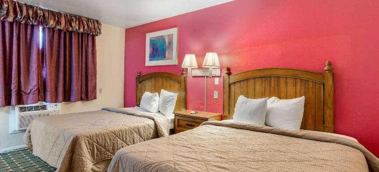 罗德威套房旅馆(Rodeway Inn & Suites Raton)图片