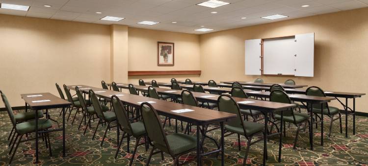 希尔顿欢朋酒店-贝勒弗农(Hampton Inn Belle Vernon)图片