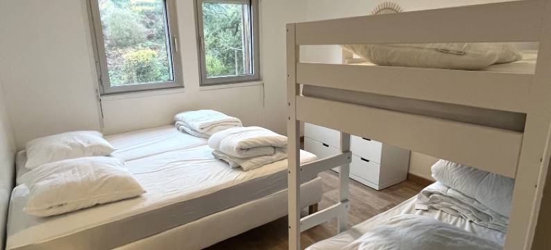 Large House Near Beach for 12图片