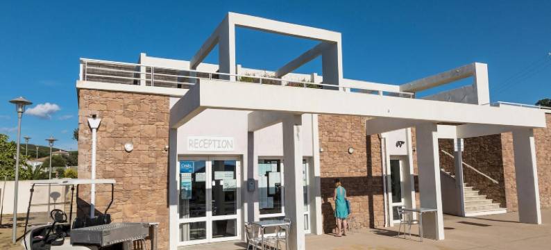 Holiday Park in Corsica with Terrace Homes图片