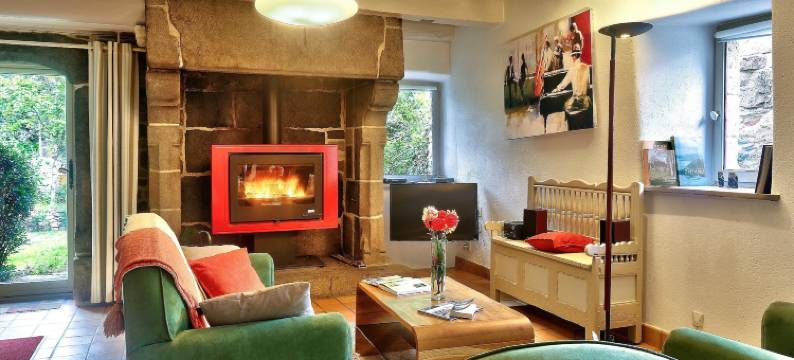 Stone House in Huelgoat, Brittany图片