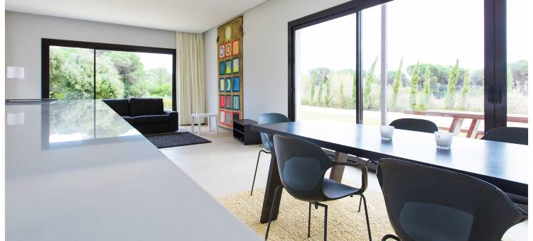 Elegant Villa by the Coast图片