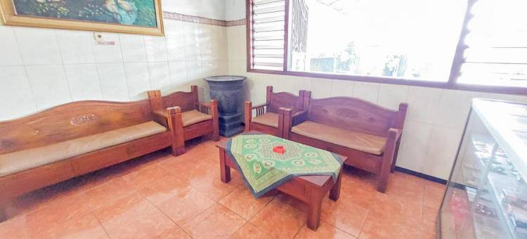 Hotel Shinta 2 Near Alun Alun Kertosono Mitra RedDoorz图片