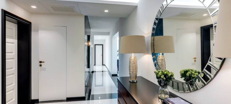 靠近佛罗伦萨的优质住宅，配有游泳池和健身房，位于普拉托(Great house with pool and gym near Florence. Prato)图片