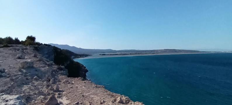 Villa near Les Etangs de Bages Lake图片