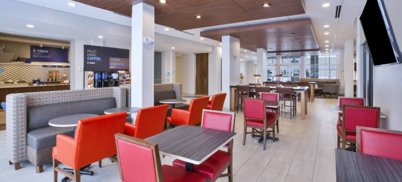 奥本希尔斯南洲际智选假日套房酒店(Holiday Inn Express & Suites AUBURN HILLS SOUTH by IHG)图片