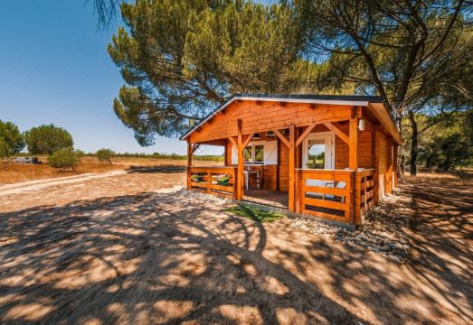 Chalet do Lago Hotel Overview