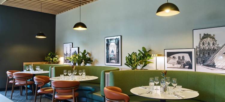 巴黎西部楠泰尔拉德芳斯康铂酒店(Campanile Paris Ouest - Nanterre - la DÉFENSE)图片
