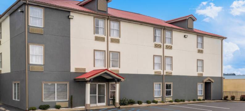 温德姆速8酒店查塔努加东/汉密尔顿广场(Super 8 by Wyndham Chattanooga East - Hamilton Place)图片