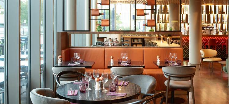 波尔多圣让丽笙酒店(Radisson Hotel Bordeaux Saint Jean)图片