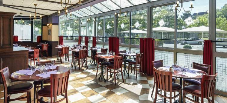 宜必思沙特尔西卢斯酒店(Ibis Chartres Ouest Lucé)图片