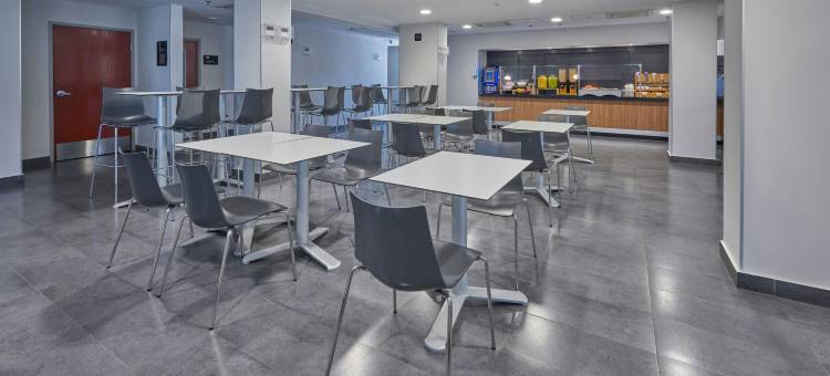 伊拉普阿托城市快捷酒店(City Express by Marriott Irapuato)图片