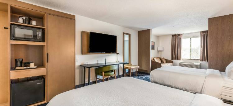 格林斯伯勒体育馆区万枫套房酒店(Fairfield Inn & Suites Greensboro Coliseum Area)图片