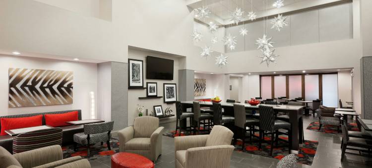 罗厄诺克机场/谷景购物中心欢朋套房酒店(Hampton Inn & Suites Roanoke Airport)图片
