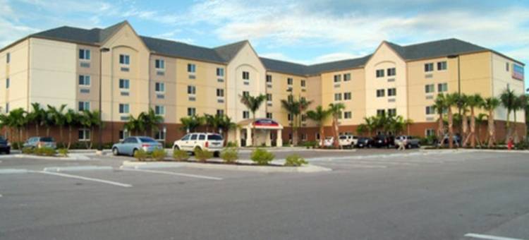 Candlewood Suites 迈尔斯堡萨尼贝尔网关 by IHG(Candlewood Suites FORT MYERS-SANIBEL GATEWAY by IHG)图片