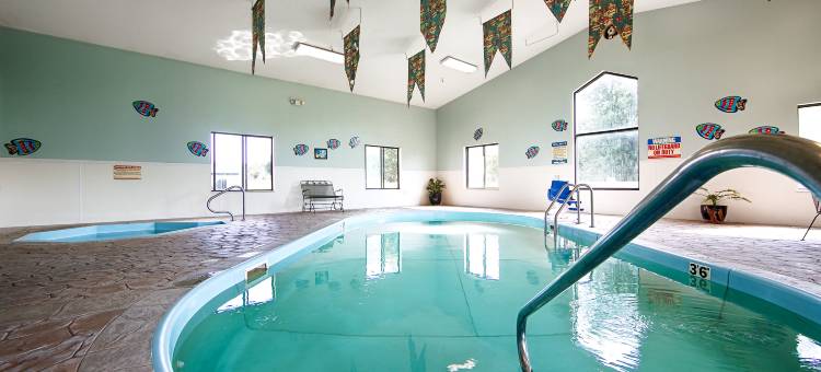 温泉村呗盟套房酒店(Baymont by Wyndham Hot Springs)图片