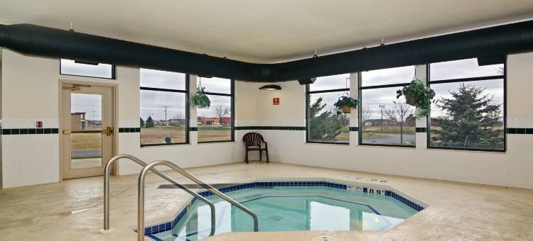 智选假日套房酒店堡阿特金森(Holiday Inn Express & Suites Fort Atkinson)图片