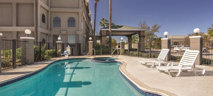 舒适套房-申纳多亚-伍德兰兹(Country Inn & Suites by Radisson, The Woodlands)图片