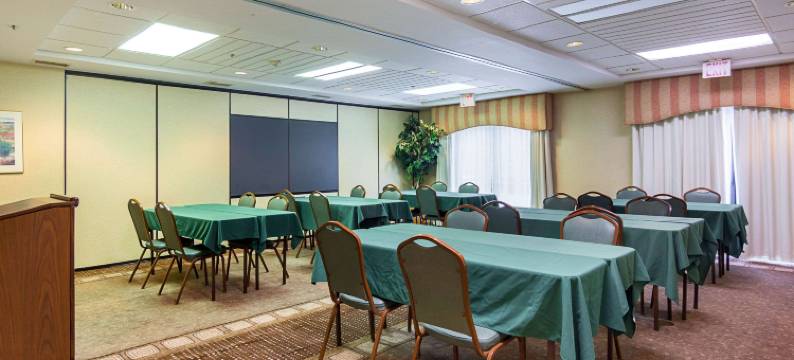 卡尼斯维尔-马丁斯堡品质套房酒店(Quality Inn & Suites Kearneysville - Martinsburg)图片
