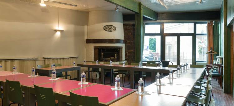 雷米尔蒙特阿鲁姆原生酒店(The Originals Access Hôtel Arum Remiremont)图片