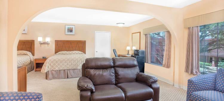 圣安吉洛速8酒店(Super 8 by Wyndham San Angelo)图片