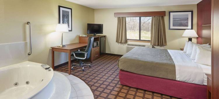 伯灵顿美吟温德姆酒店(AmericInn by Wyndham Burlington)图片