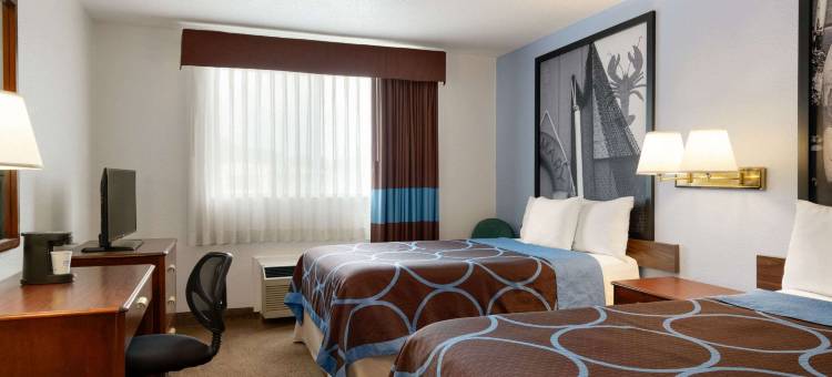 波特兰-威斯布鲁克地区速8酒店(Super 8 by Wyndham Portland ME)图片