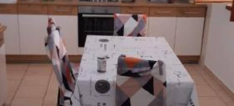 House " Bond "图片