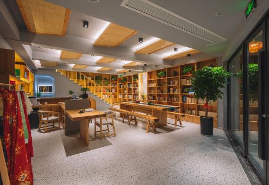 Cloud&FrogHotel Overview