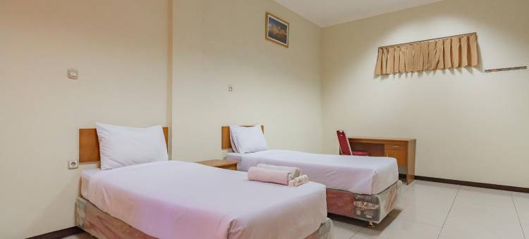 Grand Kembar Hotel Mitra RedDoorz图片