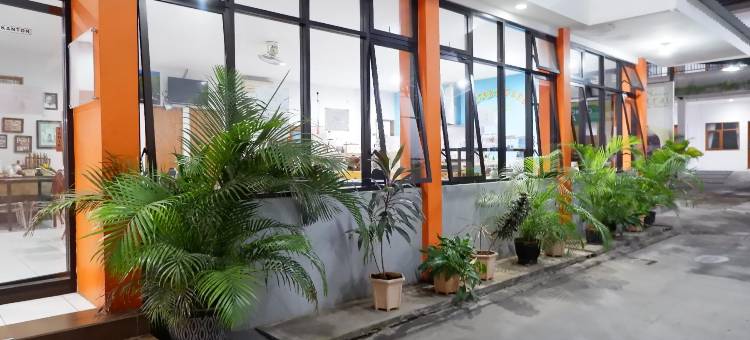 内特拉尔酒店(Hotel Netral Jombang)图片